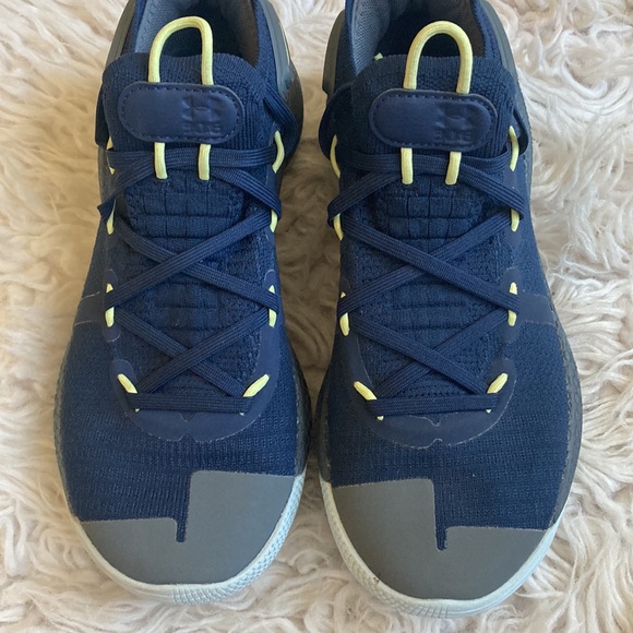 🏀 Under Armour Steph Curry SC 🏀 - Picture 2 of 8